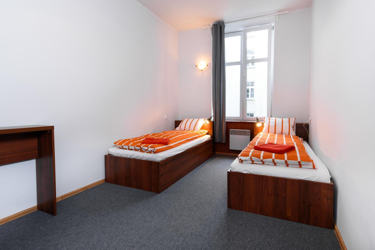 Constitution Square Rooms Warsaw Exterior photo